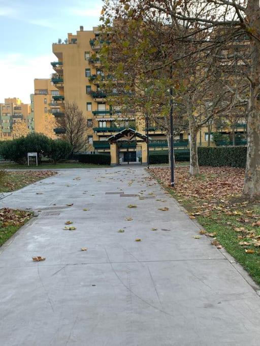 Apartment+Garage Near Novegro Exhibition/Linate Segrate Exterior foto